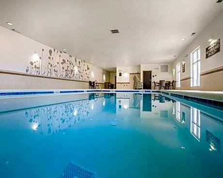 Sleep Inn Cartersville Emerson Lake Point