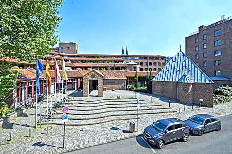 Maternushaus