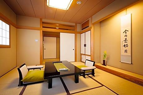 Japanese Style Room 10 Tatami Mats with Private Bathroom