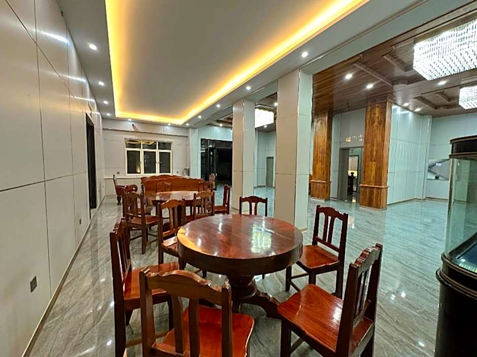 Champa Hotel