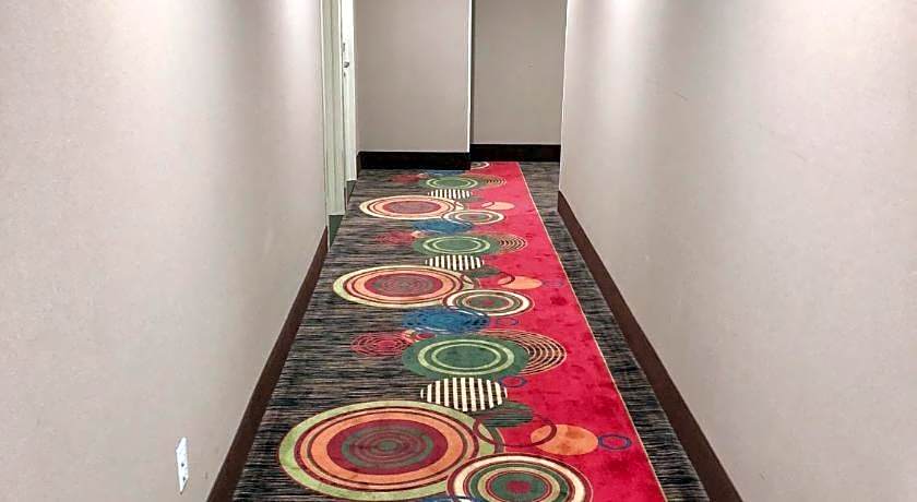 Days Inn by Wyndham Brooklyn Borough Park