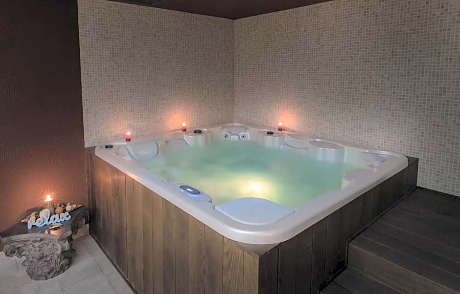 King Maron Beach Hotel & Spa