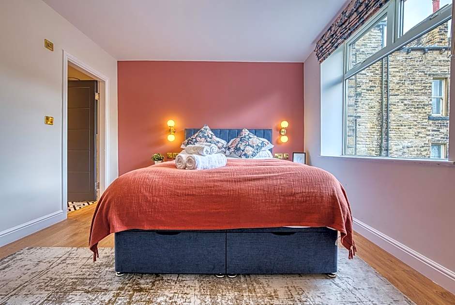 Haworth Heights - An AMAZING Aparthotel!