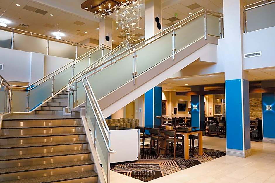 Holiday Inn Express And Suites Denver - Aurora Medical Campus By IHG