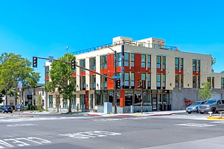 Aiden by Best Western @ Berkeley