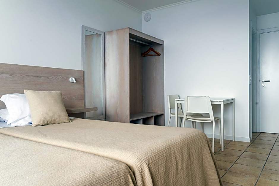 Photo 1 of 7 of 2 Beds, Sea View