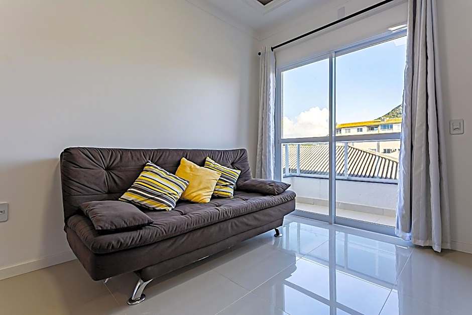 Ao lado Costão do Santinho. Churrasqueira - SBR304