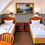 Hotel & Restaurant Heidekrug 24h Check-in, Pinneberg, Free Parking and WiFi
