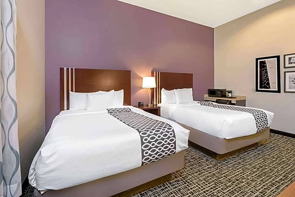 La Quinta Inn & Suites by Wyndham Oklahoma City Yukon