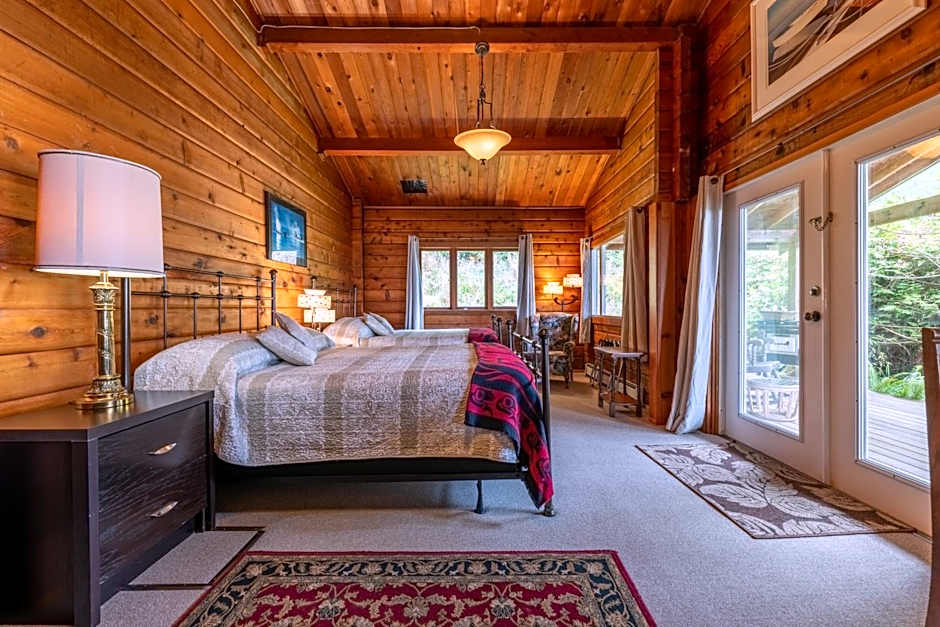 Alert Bay Lodge