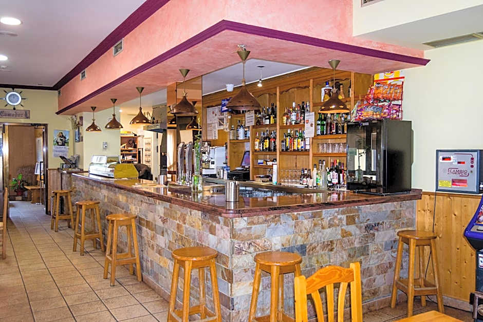 El Roble Hotel Restaurante