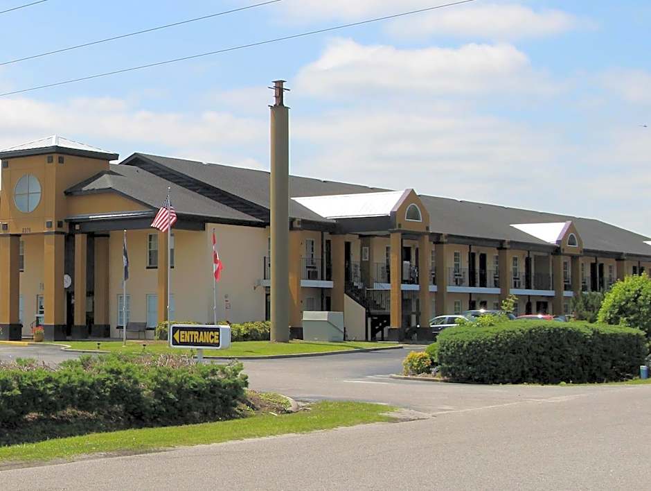Econo Lodge At The University