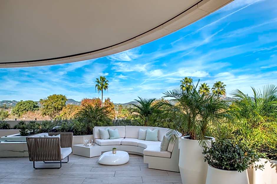 Waldorf Astoria By Hilton Beverly Hills