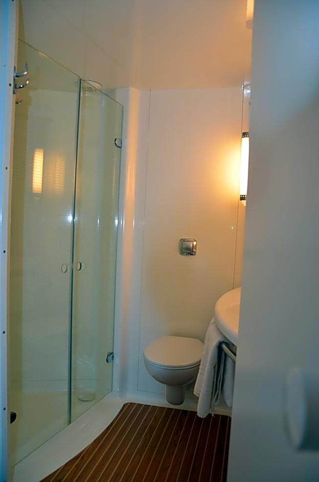 ibis Issoire