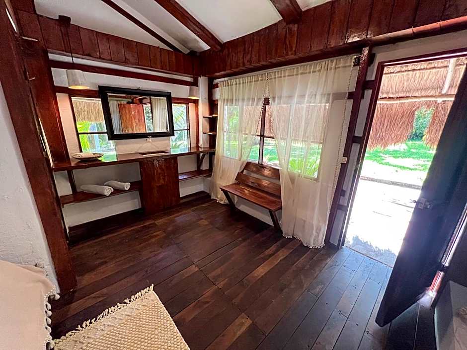 Villa Santuario Lake front Oasis