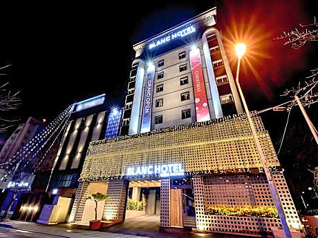 BLANC Business Hotel