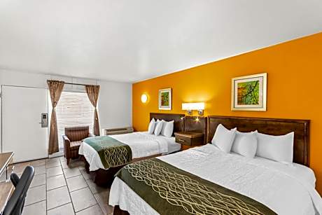 Queen Room with Two Queen Beds
