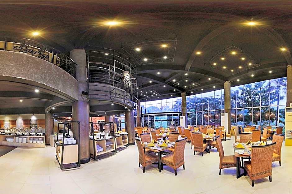 Oak Tree Emerald Hotel & Conventions Semarang