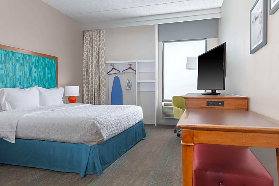 Hampton Inn By Hilton Martinsburg