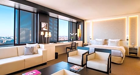 PANORAMA SUITE