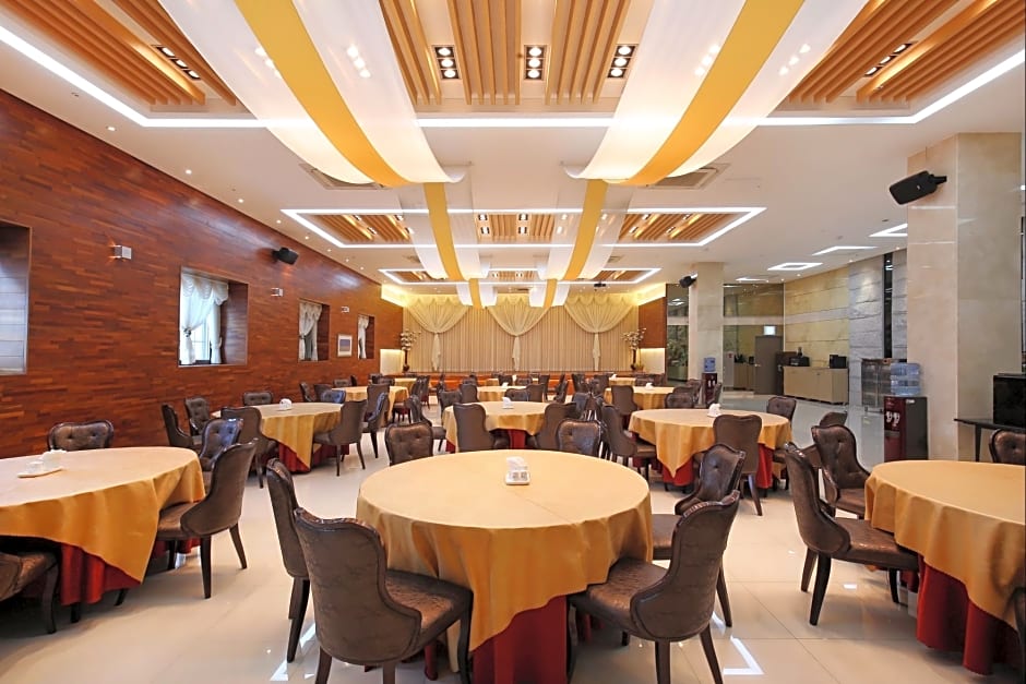 OASIS Hotel