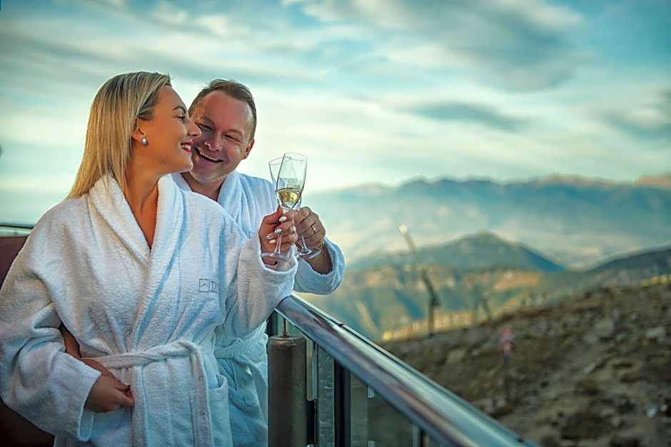 Noc na Chopku, Rotunda