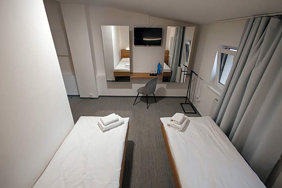 Golden Golem hotel & Spa