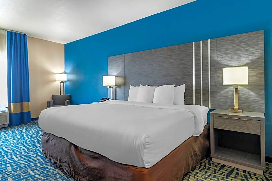 Comfort Inn & Suites Pauls Valley - City Lake