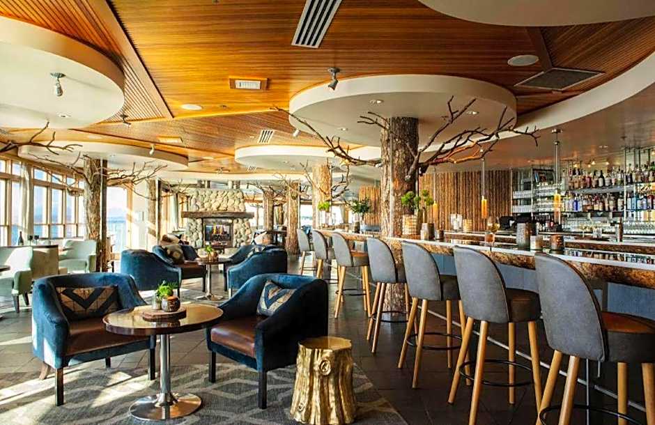 The Edgewater, A Noble House Hotel