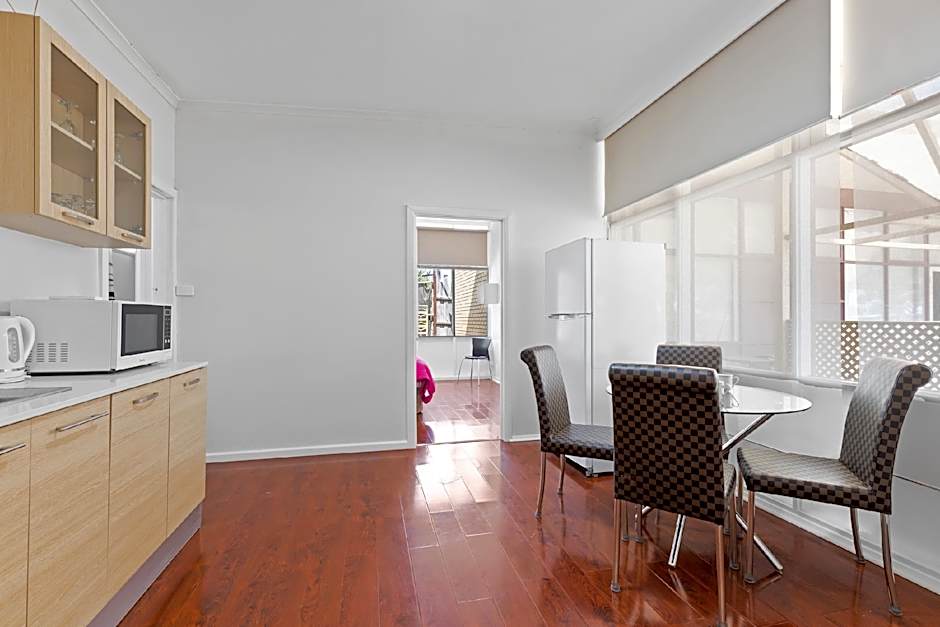 Torrumbarry Motel