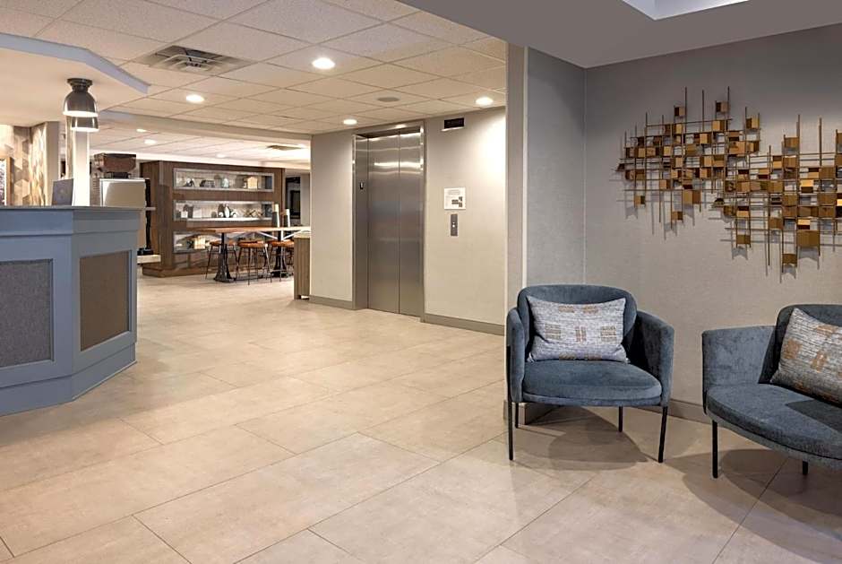 Holiday Inn Express South Burlington - Downtown By IHG
