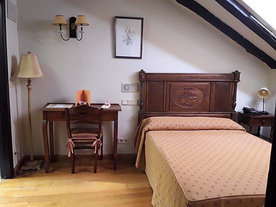 Hotel La Posada Regia