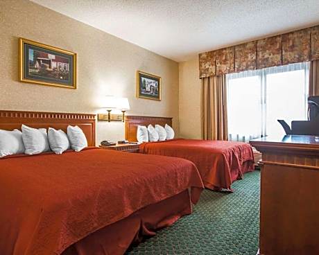 Queen Room with Two Queen Beds - Non-Smoking