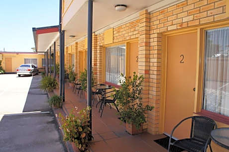 Ayrline Motel