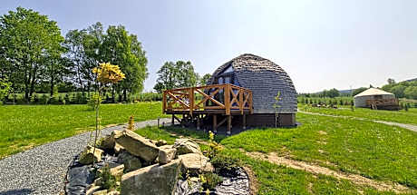 4 Żywioły - całoroczne domki kopułowe w Sudetach