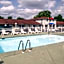 Econo Lodge Inn & Suites Sandusky South