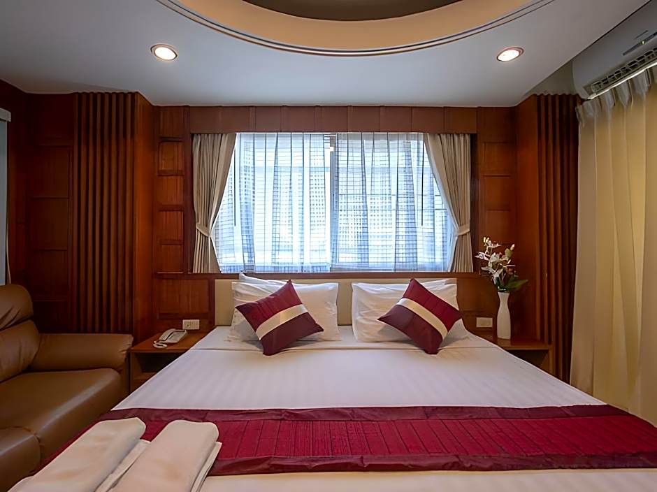 Gusto Pratunam Hotel