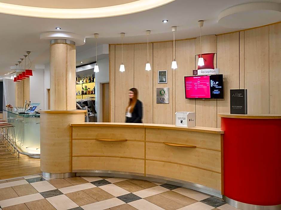 Ibis Gyor
