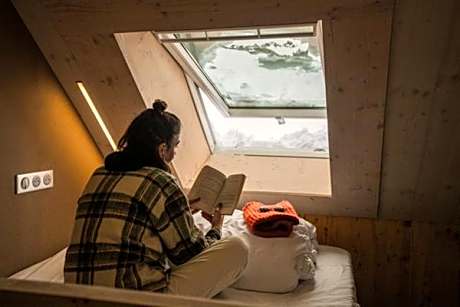 Double Superior Cabin with Shared Bathroom