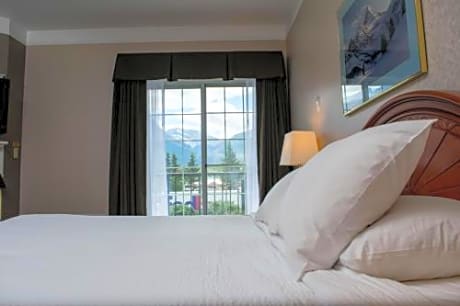 Queen Room - Pet Friendly