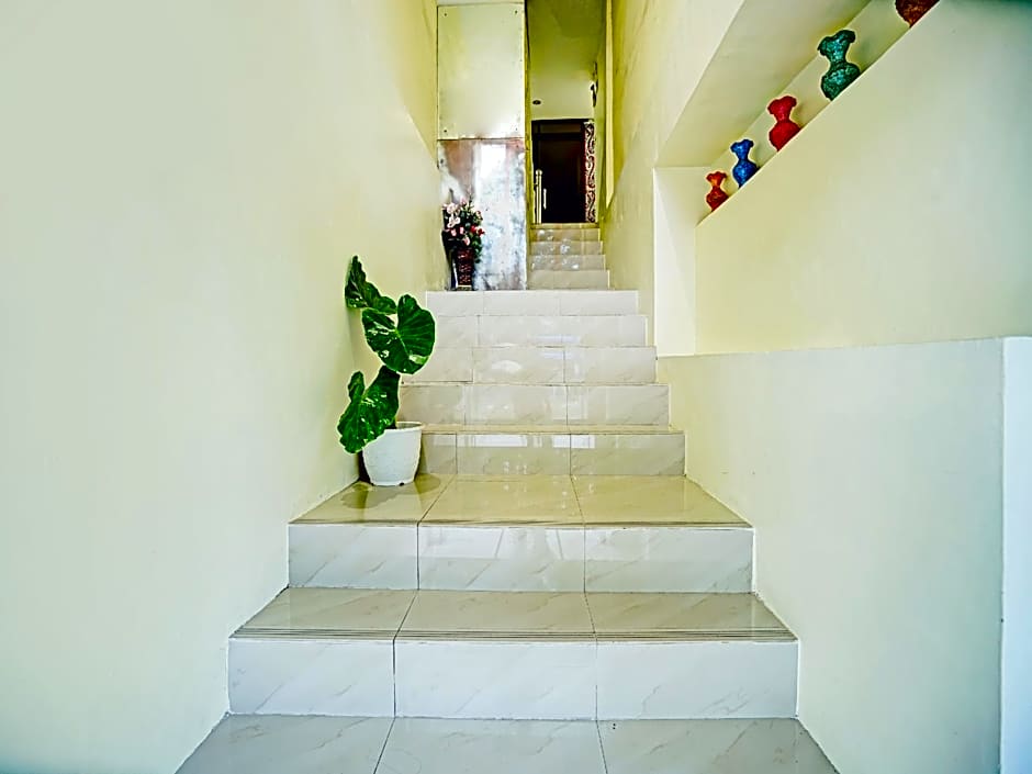 OYO 90331 Hotel Toba Shanda