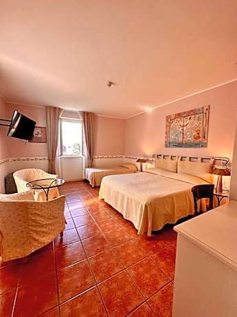 Executive Triple Room