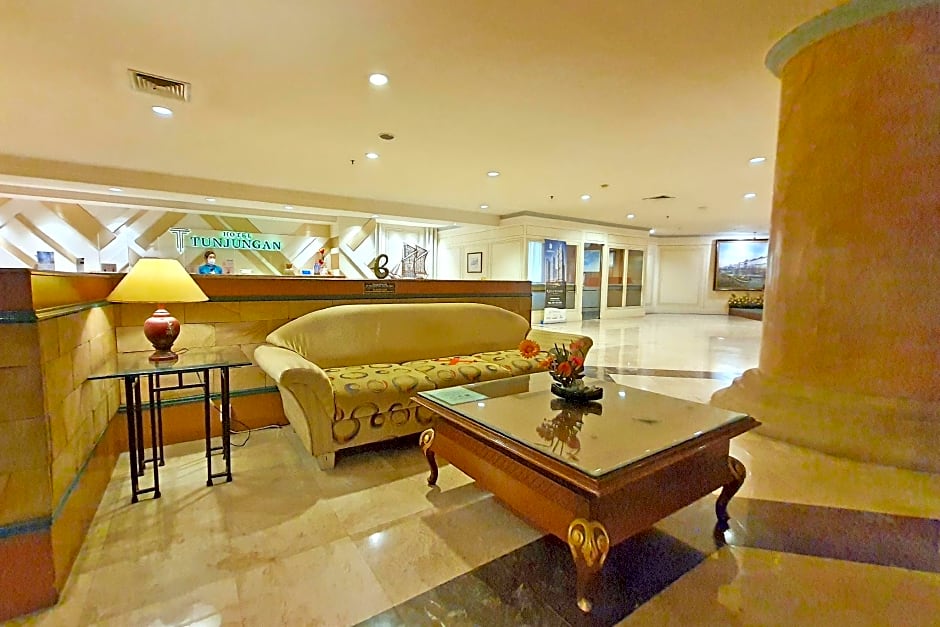 Tunjungan Hotel Surabaya