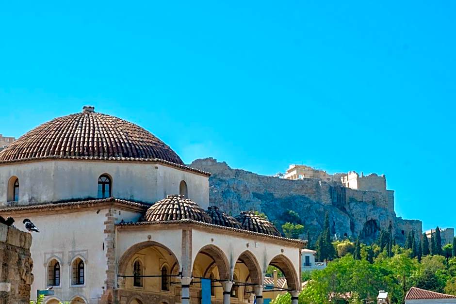 Urban Nest - Suites & Apartments