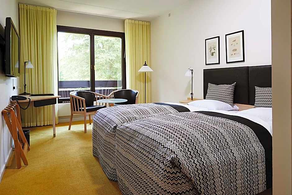 Photo 1 of 11 of 1 Double Bed or 2 Beds, View