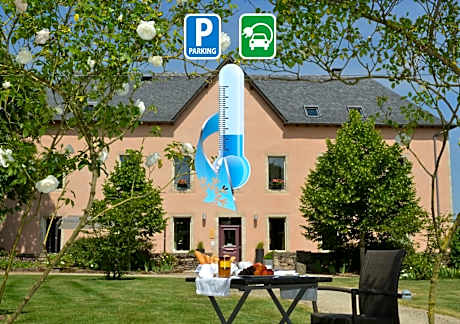 HÔTEL LA FERME DE BOURRAN - RODEZ - parking privé avec bornes pour voitures électriques