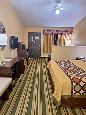 King Room - Second Floor/Non-Smoking