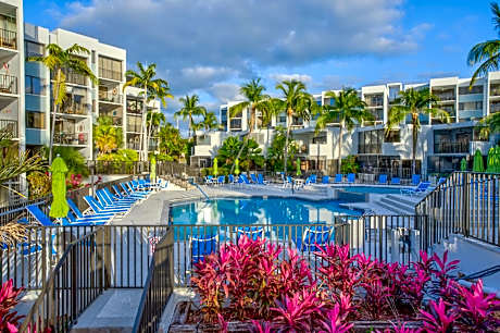 2BR in Key largo w pool and sunset views