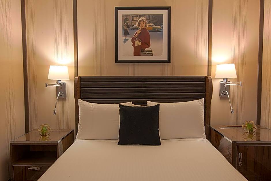 The Iroquois Hotel