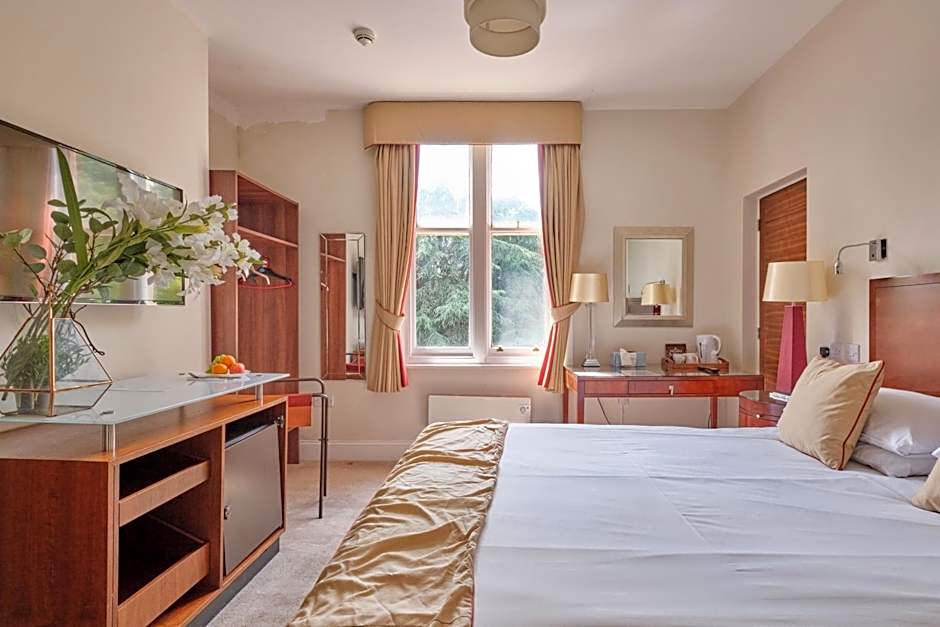 Kings Park Hotel